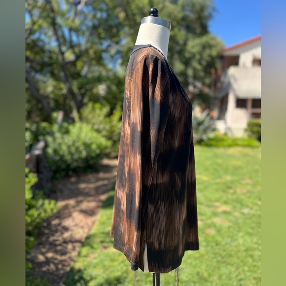 Dana Buchman beaded long sleeve tunic top - size L - Picture 2 of 4